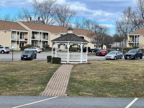 804 Cocheco Ct, Dover, NH 03820