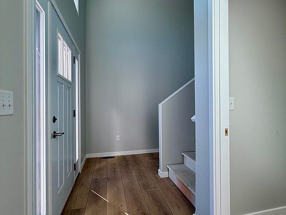 2nd image of 3813 Grayson Dr