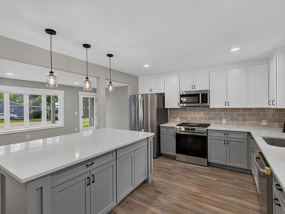 1st image of 133 Stephanie Cir