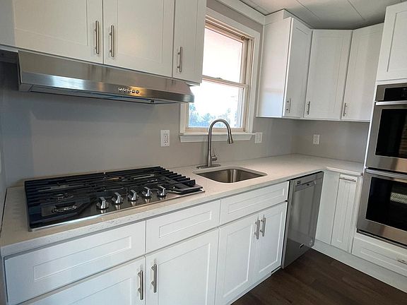 3rd image of 2509 Gray Manor Ter