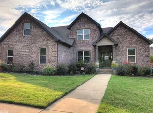 1205 Nature Way Dr, Benton, AR 72019
