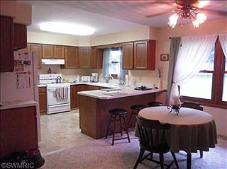 5th image of 6183 Woodlea Dr