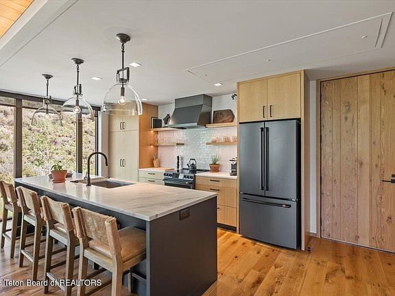 5th image of 14195 Weiskopf Way #322