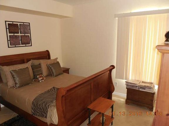 4th image of 6401 Aragon Way #1