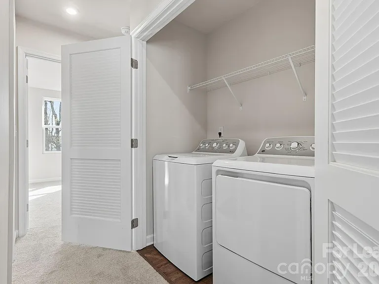 7024 Capstan Ter — Photo 26