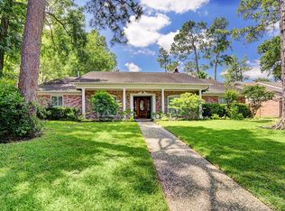 10115 Green Tree Rd, Houston, TX 77042