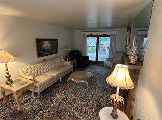 6726 Ridgevue Dr, Pittsburgh, PA 15236