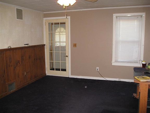 5th image of 4 Wisteria Ave
