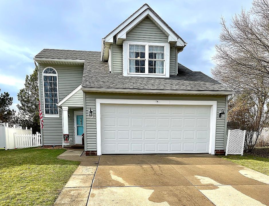 1st image of 534 Wykeham Ct