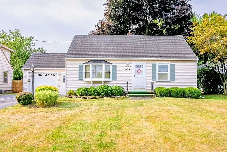1st image of 1439 Spencerport Rd