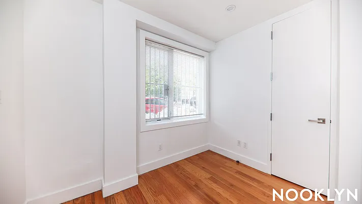 Rented by Nooklyn NYC LLC | media 9