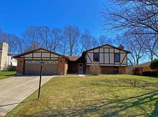 40 Clearview Dr, Springboro, OH 45066