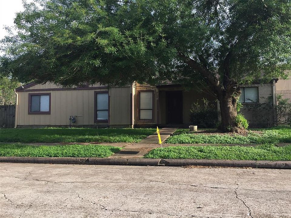 1st image of 11907 Sandpiper Dr