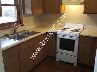 119 W 3rd St #8, Onaga, KS 66521