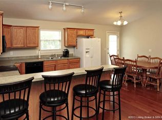 7843 Red Sky Dr NE, Lanesville, IN 47136