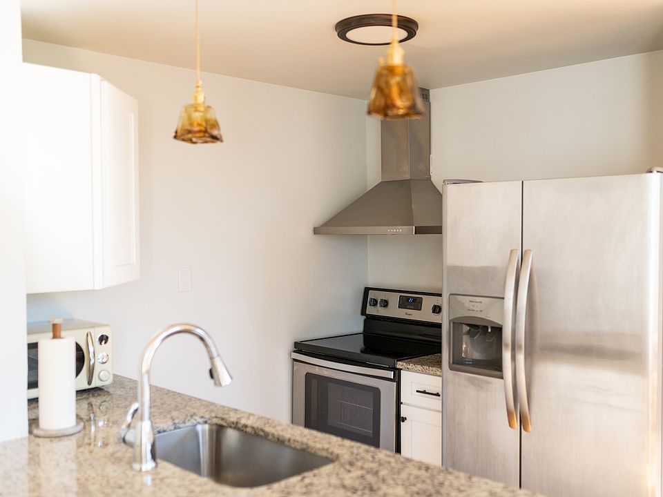 1st image of 235 Locust St #5