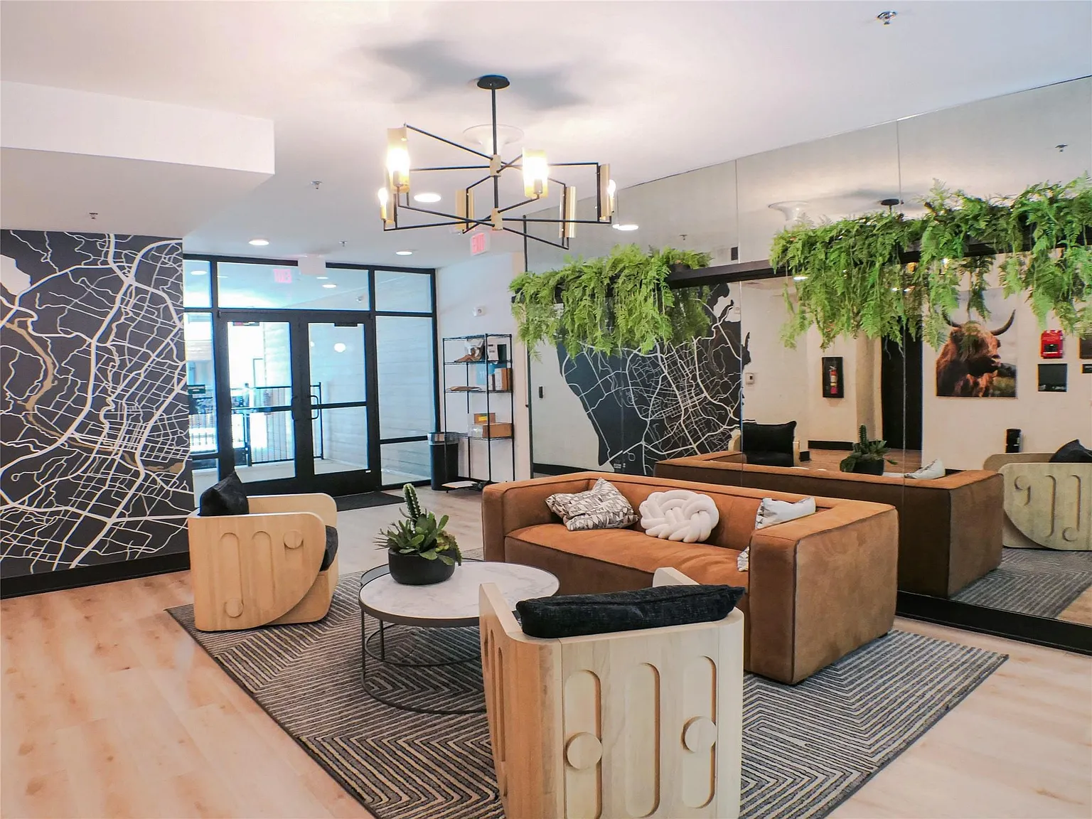 1 bed, 1.0 bath, 710 sqft, $2,100 — Photo 3
