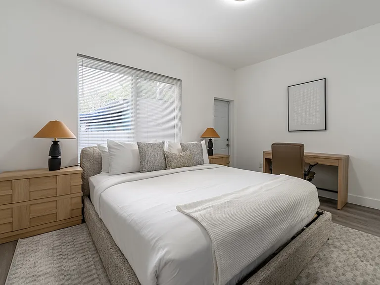44 NW 10th Ave #2 — Photo 15