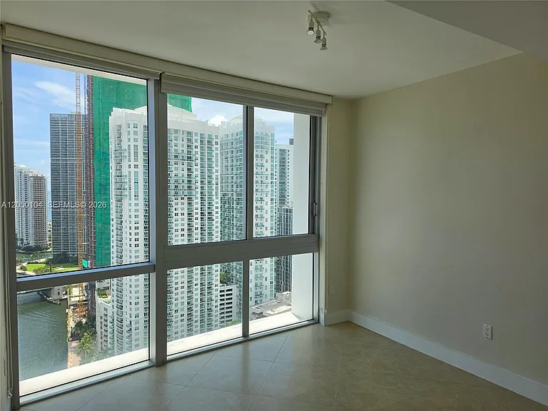 350 S Miami Ave #3201 — Photo 8