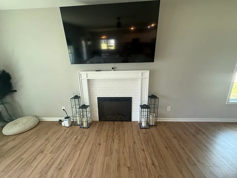 605 W 6th Ave — Photo 14
