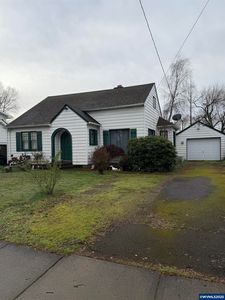 4158 Weathers St NE, Salem, OR, 97301