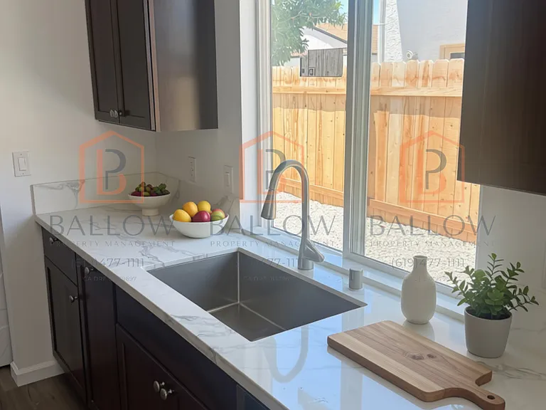10047 Woodpark Dr — Photo 2
