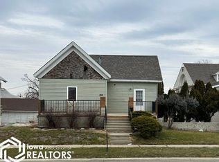 304 Bromley St, Marshalltown, IA 50158