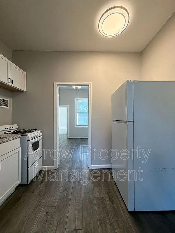1 bed, 1.0 bath, 530 sqft, $745 — Photo 4