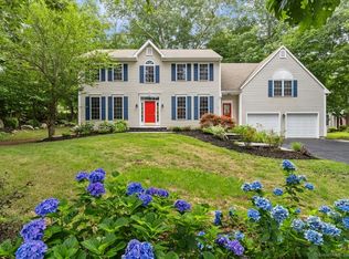 521 Dennison Rdg, Manchester, CT 06040