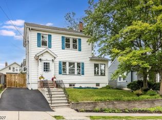 99 Hillcrest Rd, Maplewood, NJ 07040