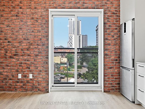 5th image of 206 King St W #406