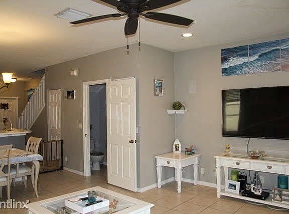 4th image of 9773 Porta Leona Ln