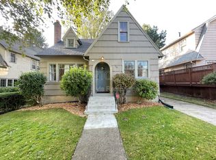 515 SE Peacock Ln, Portland, OR 97214