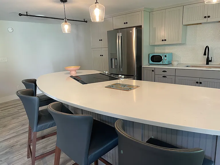 930 Lee Rd #2 — Photo 3