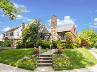 3 Oak St, Teaneck, NJ 07666