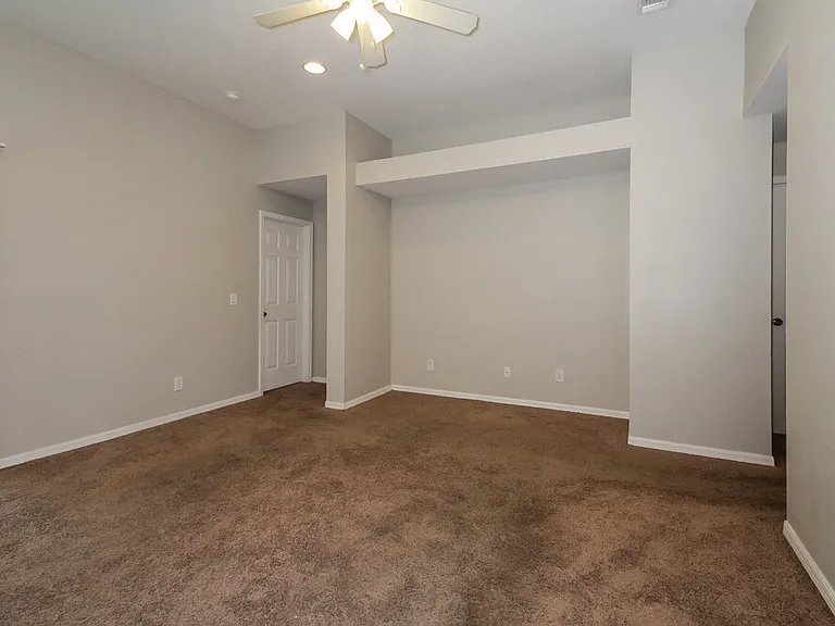 11008 Laurel Brook Ct — Photo 6