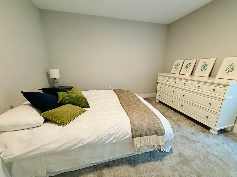 Queen bed
