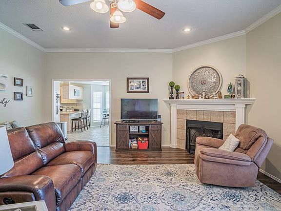 3rd image of 3546 Clearview Dr