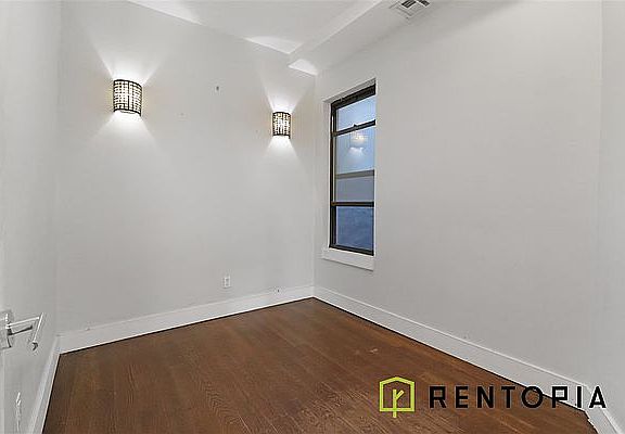 5th image of 17 Troutman St #3A