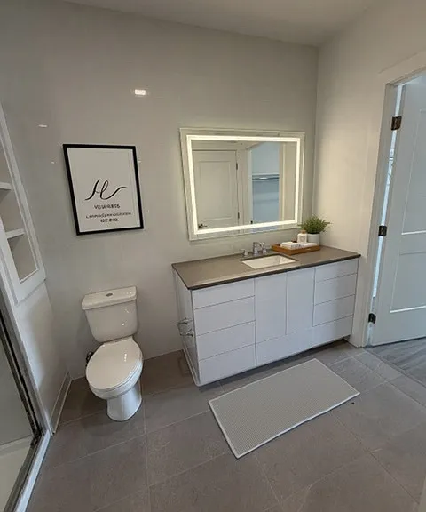 Residences at Sharon Gallery — Photo 48