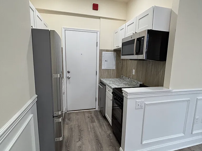 1101 Spruce St #3F — Photo 18