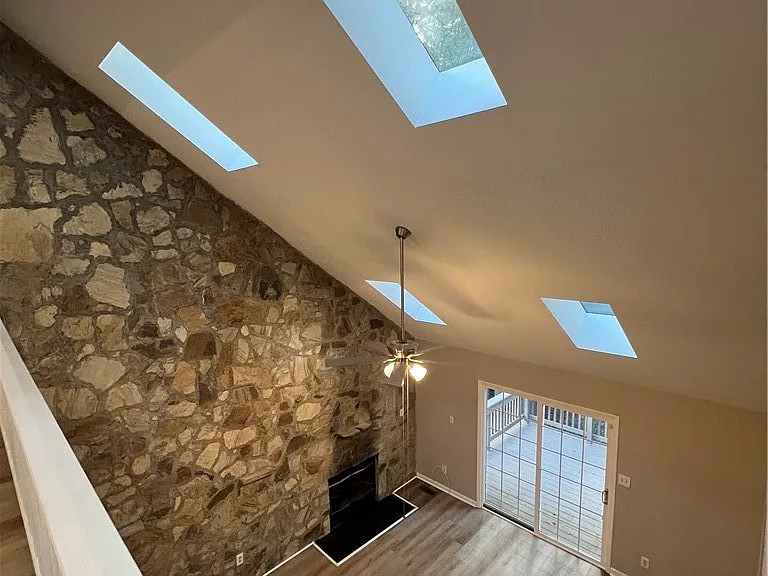 1838 Ferncreek Pl — Photo 25