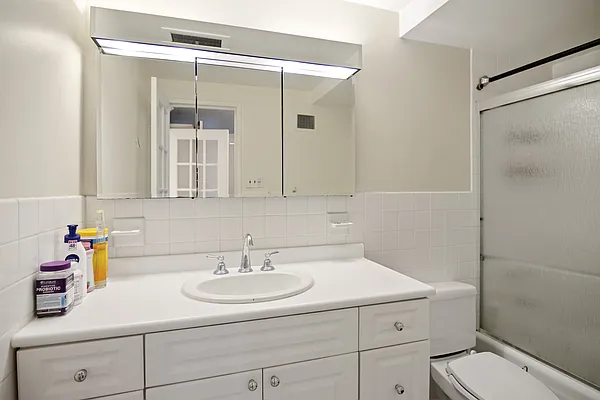 Sold by HomeDax Real Estate | media 9