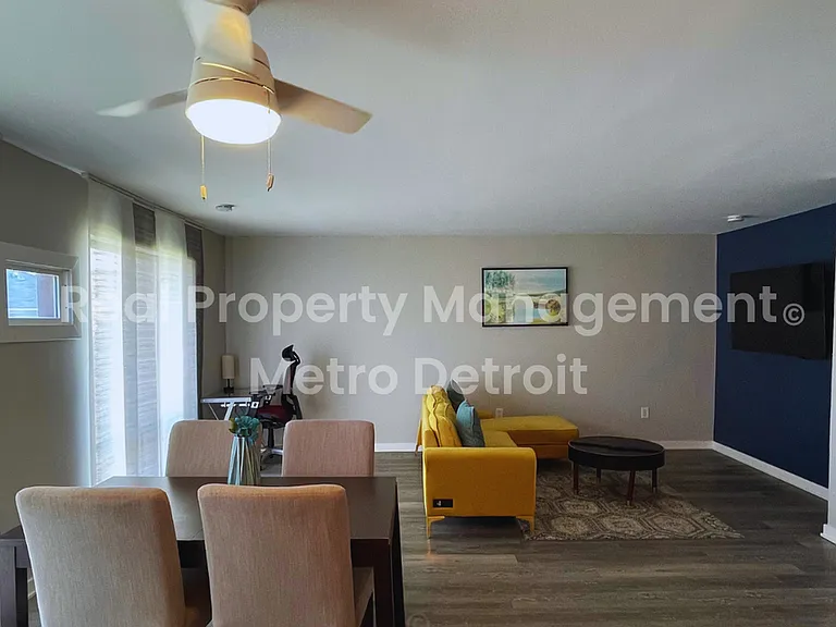 22148 Dante St #211 — Photo 7