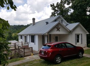 1301 W Chilhowie St, Marion, VA 24354