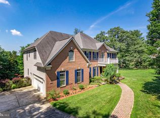 8475 Wolftrap Rd, Vienna, VA 22182