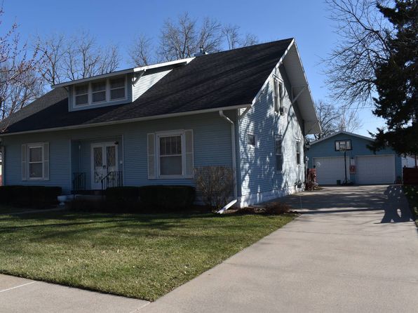 Geneva Real Estate Geneva Ne Homes For Sale Zillow