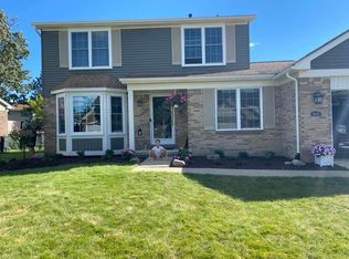 46595 Registry Dr, Canton, MI 48187