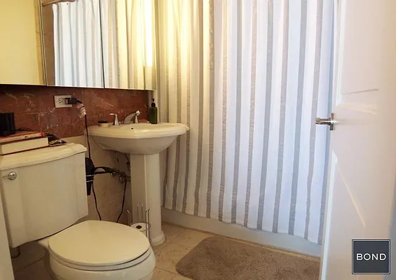 Rented by Bond New York | media 39