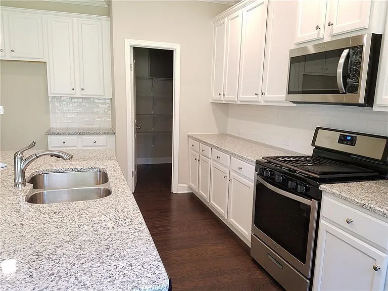 3335 Ivy Farm Path — Photo 10